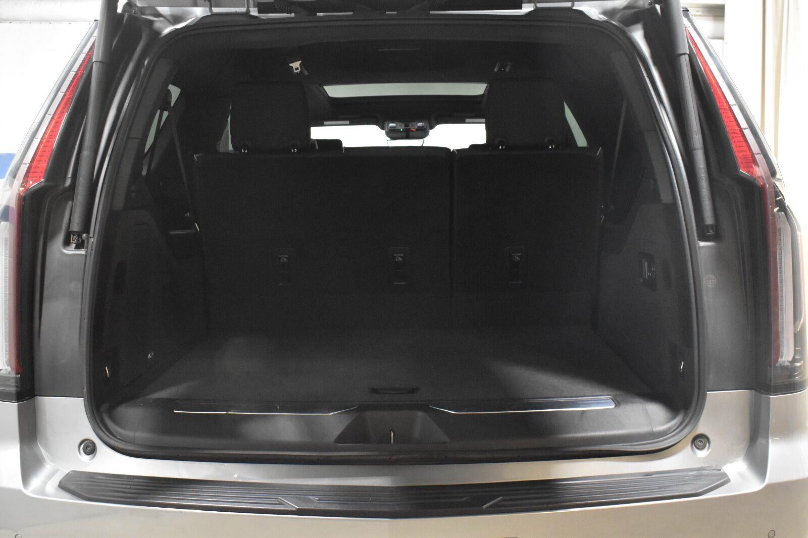 2023 Cadillac Escalade ESV Premium Luxury
