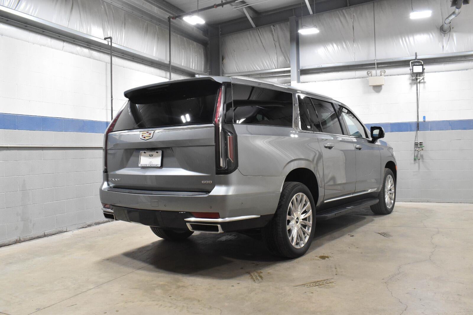 2023 Cadillac Escalade ESV Premium Luxury