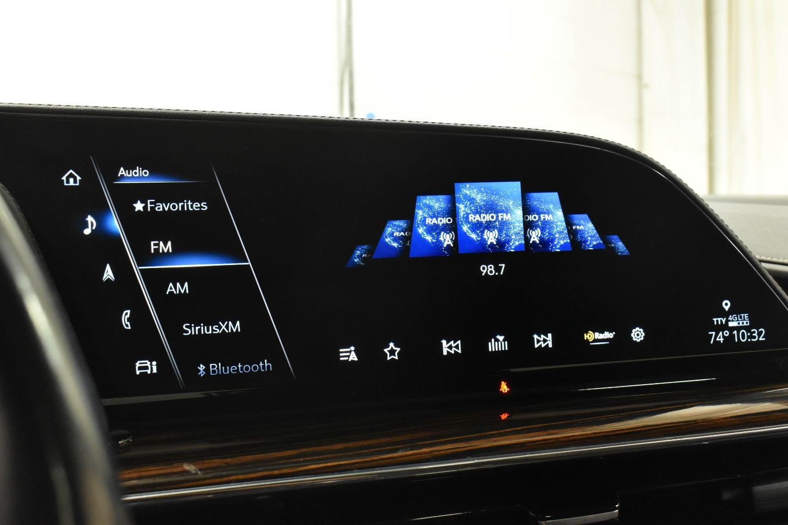 2023 Cadillac Escalade ESV Premium Luxury