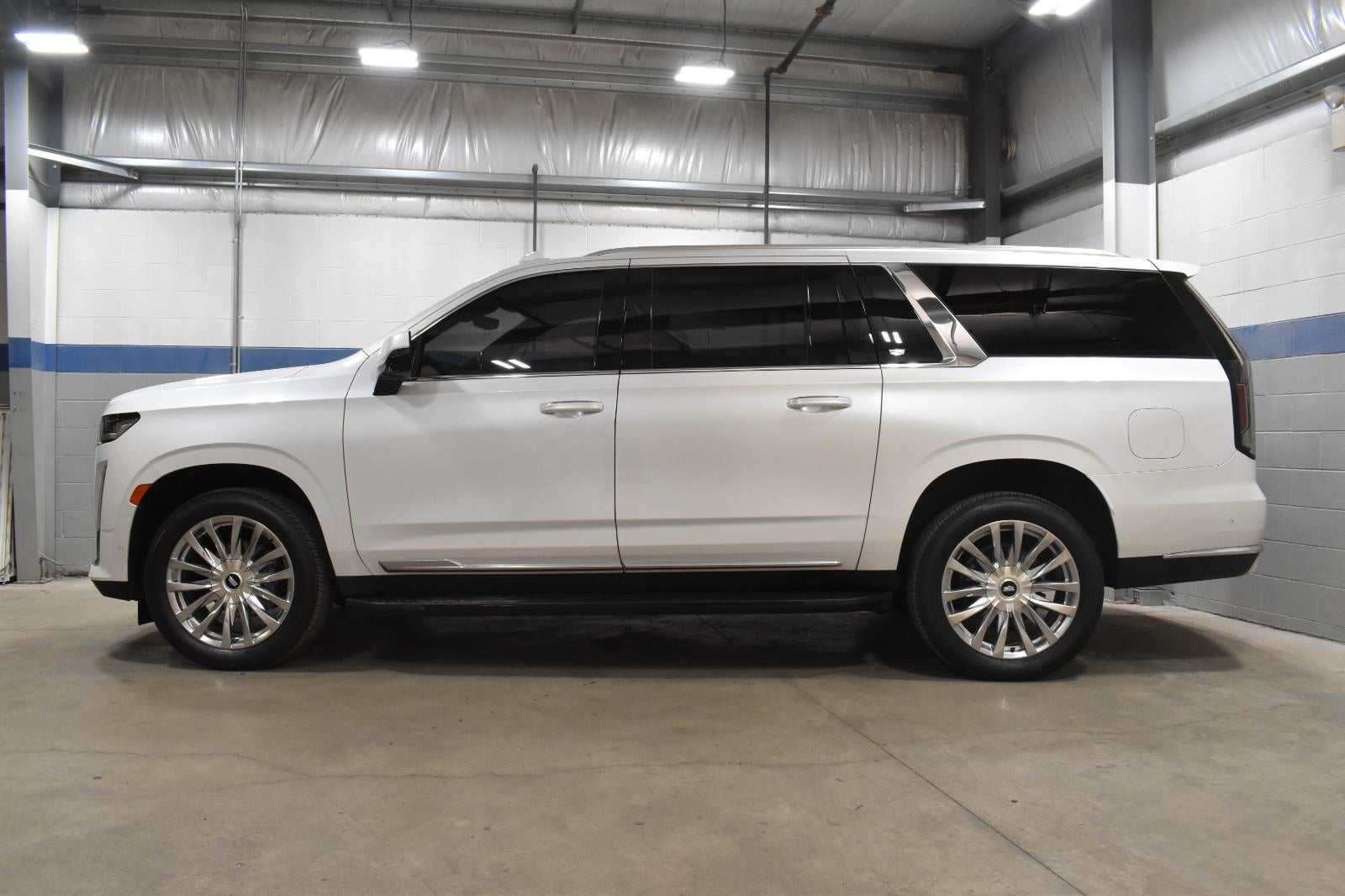 2023 Cadillac Escalade ESV Premium Luxury