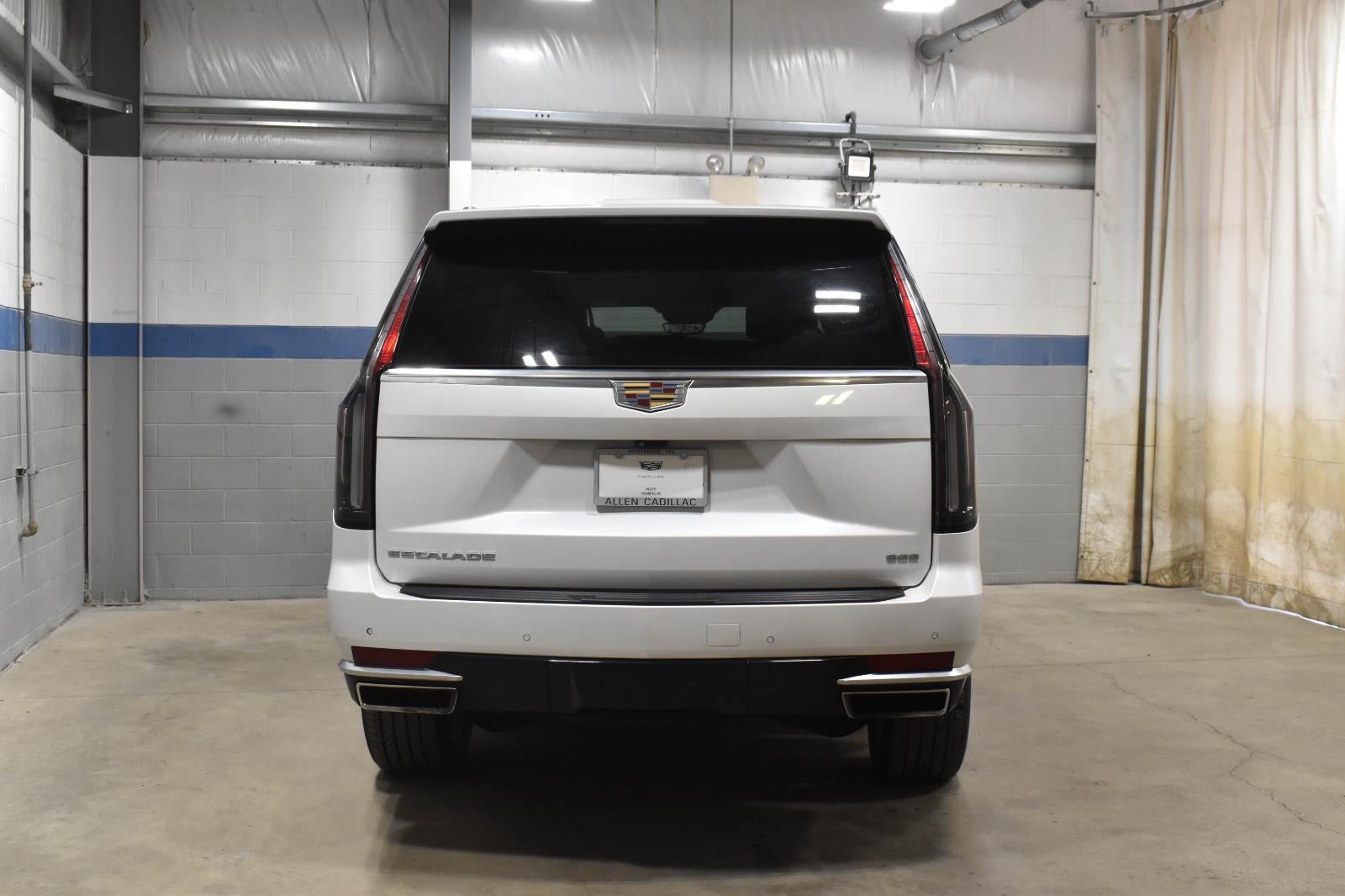2023 Cadillac Escalade ESV Premium Luxury