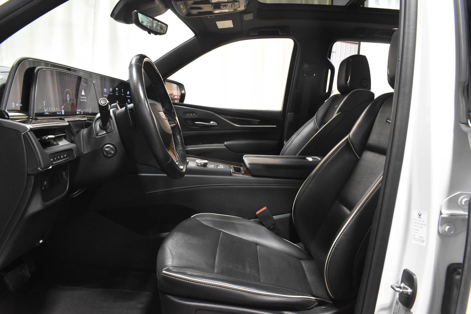2023 Cadillac Escalade ESV Premium Luxury