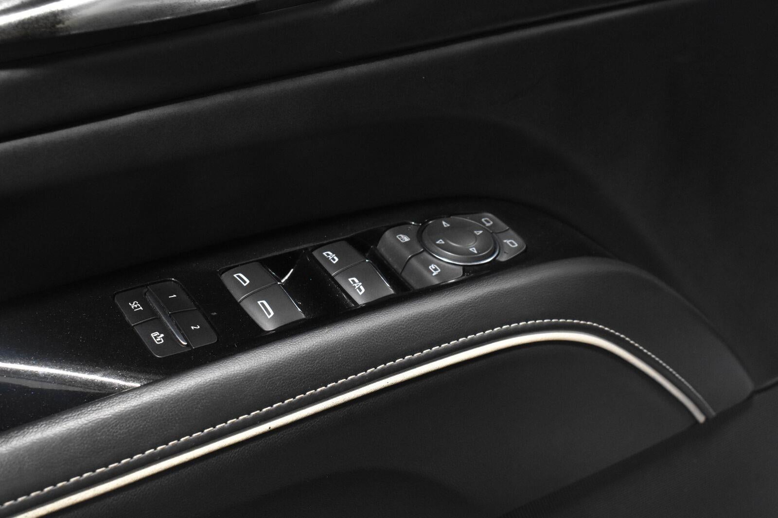 2023 Cadillac Escalade ESV Sport Platinum