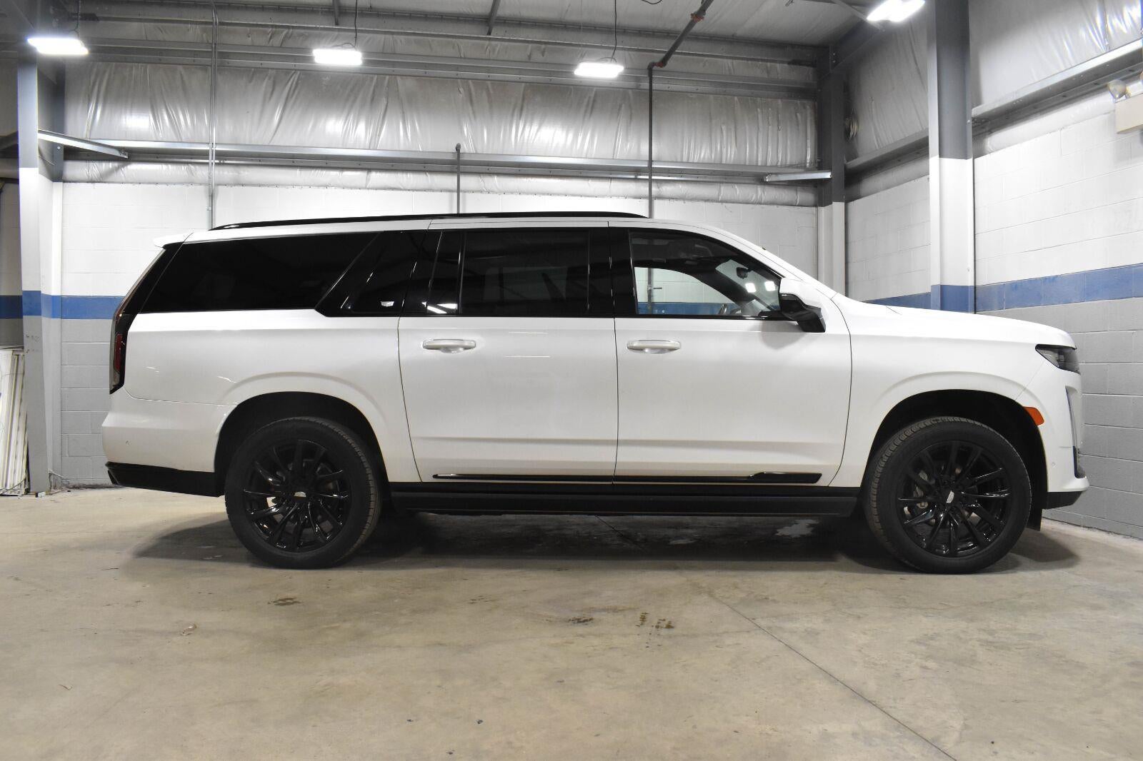 2023 Cadillac Escalade ESV Sport Platinum