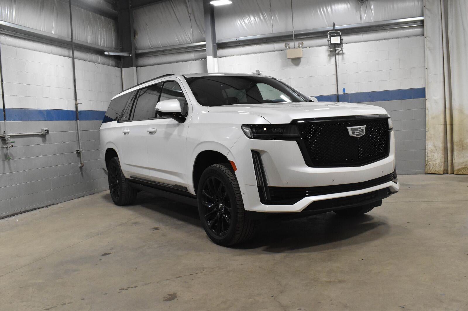 2023 Cadillac Escalade ESV Sport Platinum