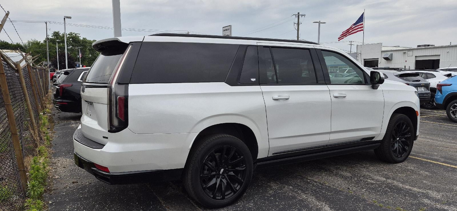 2023 Cadillac Escalade ESV Sport Platinum