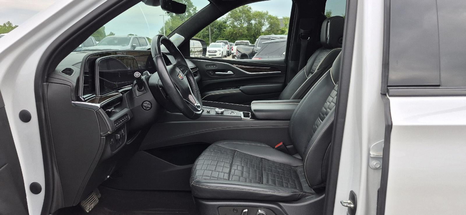 2023 Cadillac Escalade ESV Sport Platinum