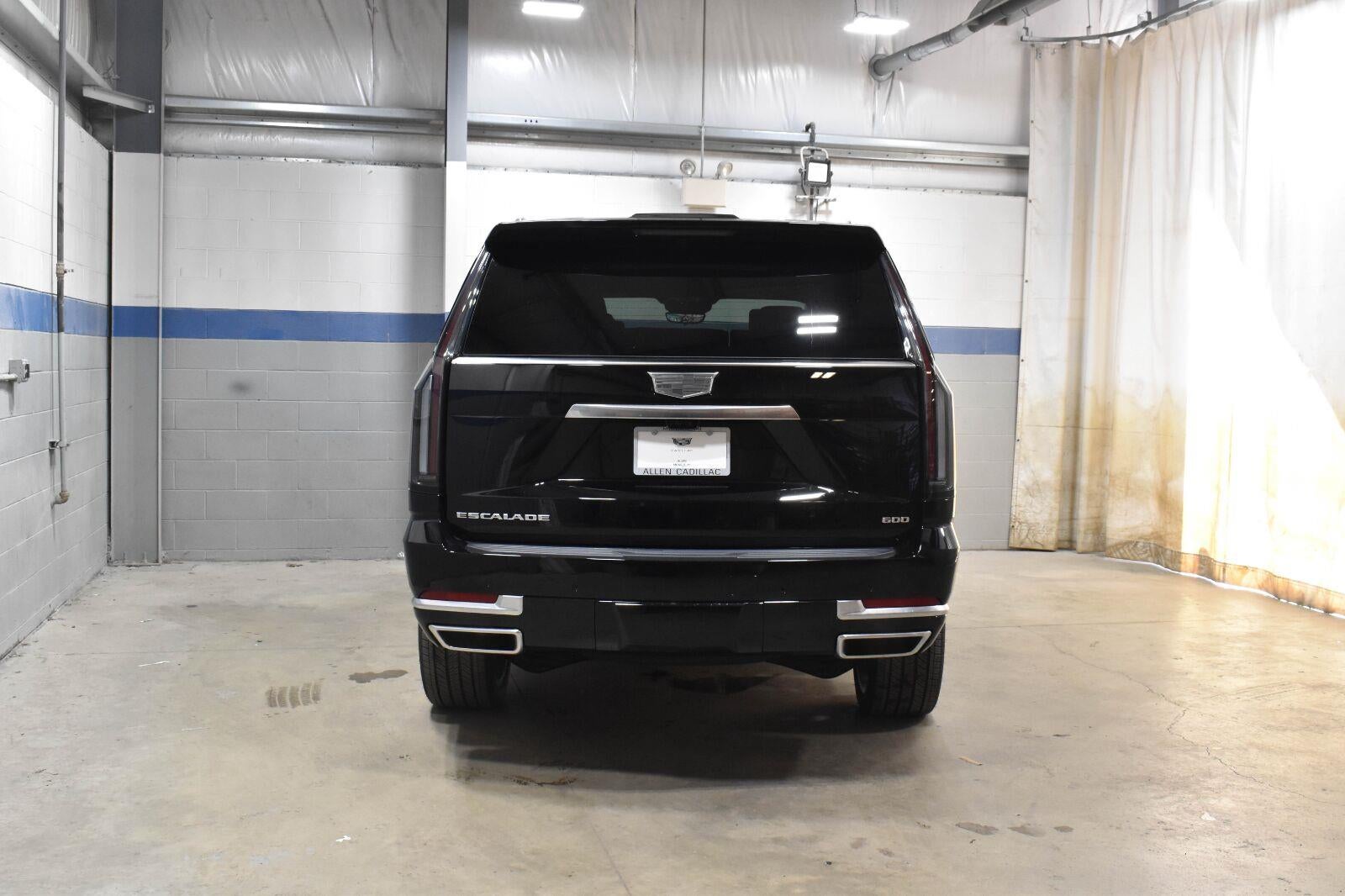 2026 Cadillac Escalade Platinum Luxury
