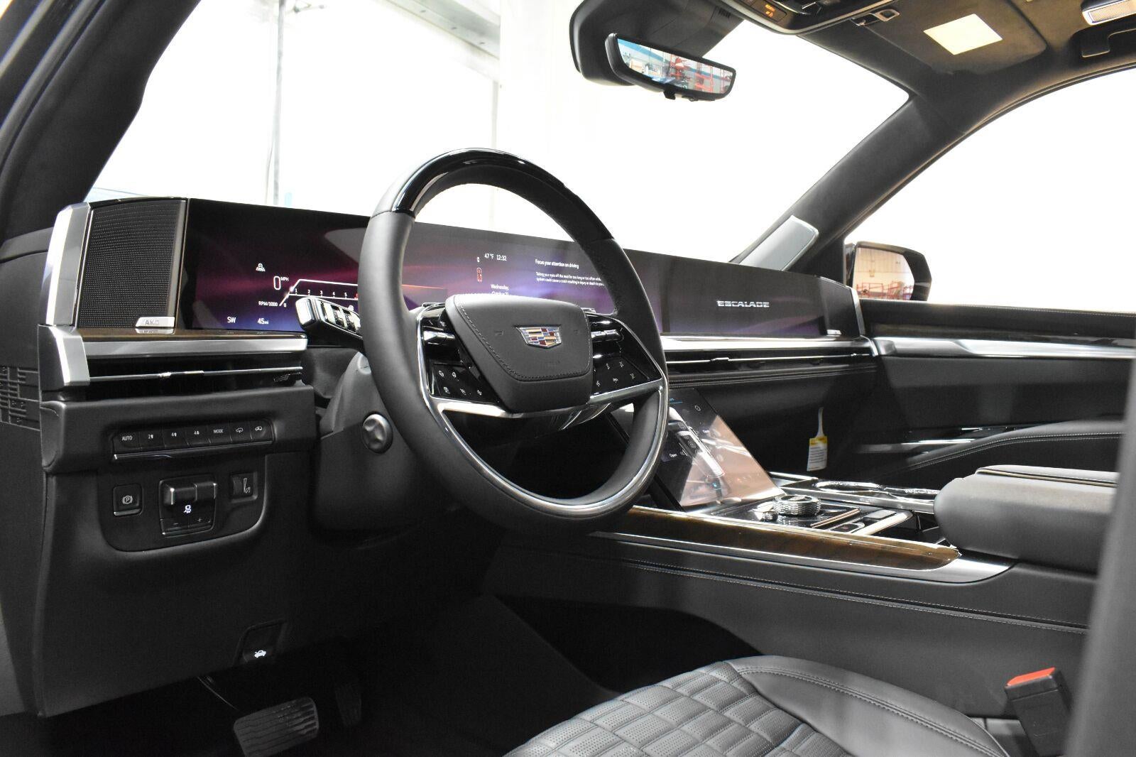 2026 Cadillac Escalade Platinum Luxury