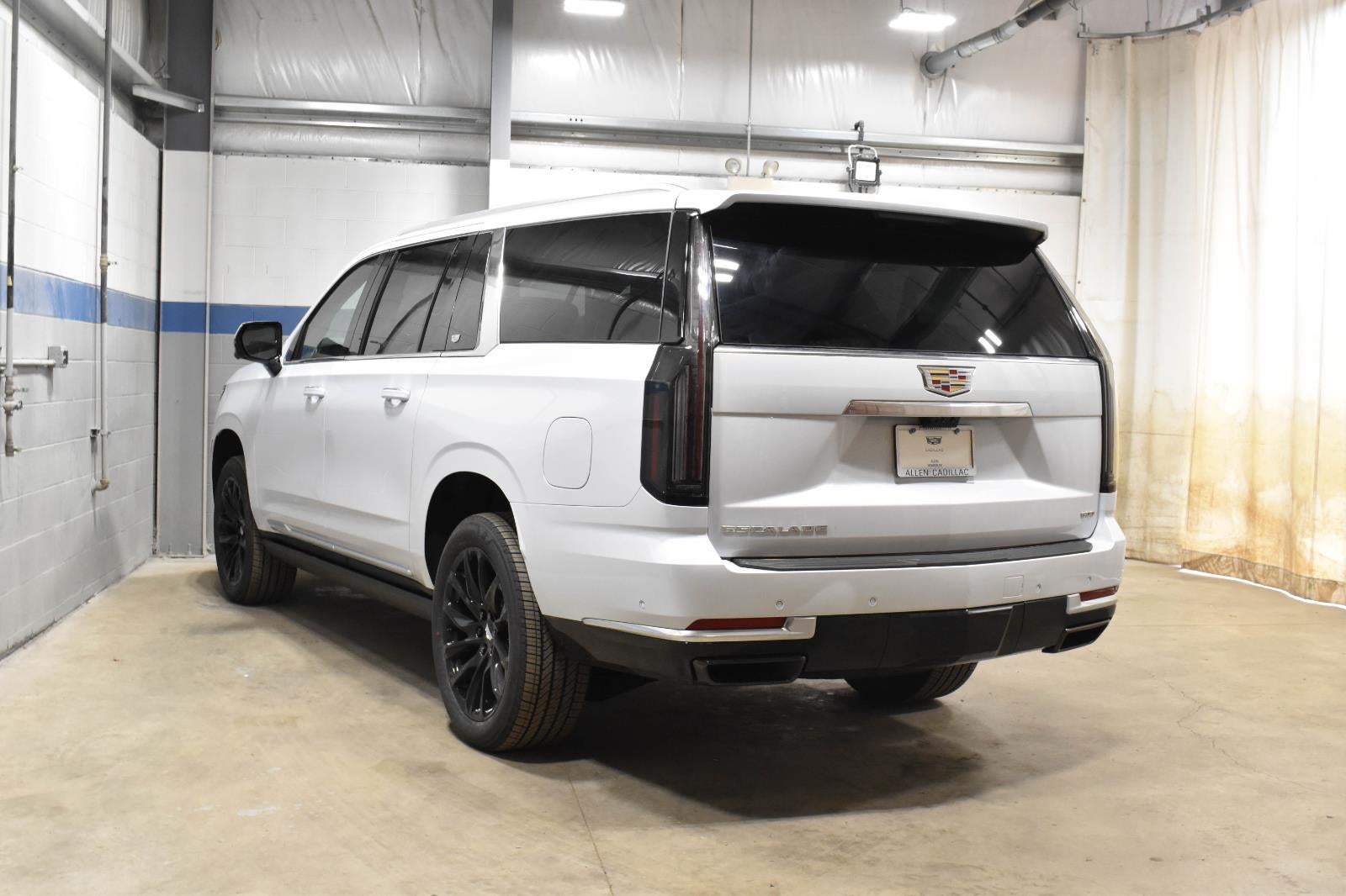 2026 Cadillac Escalade ESV Luxury