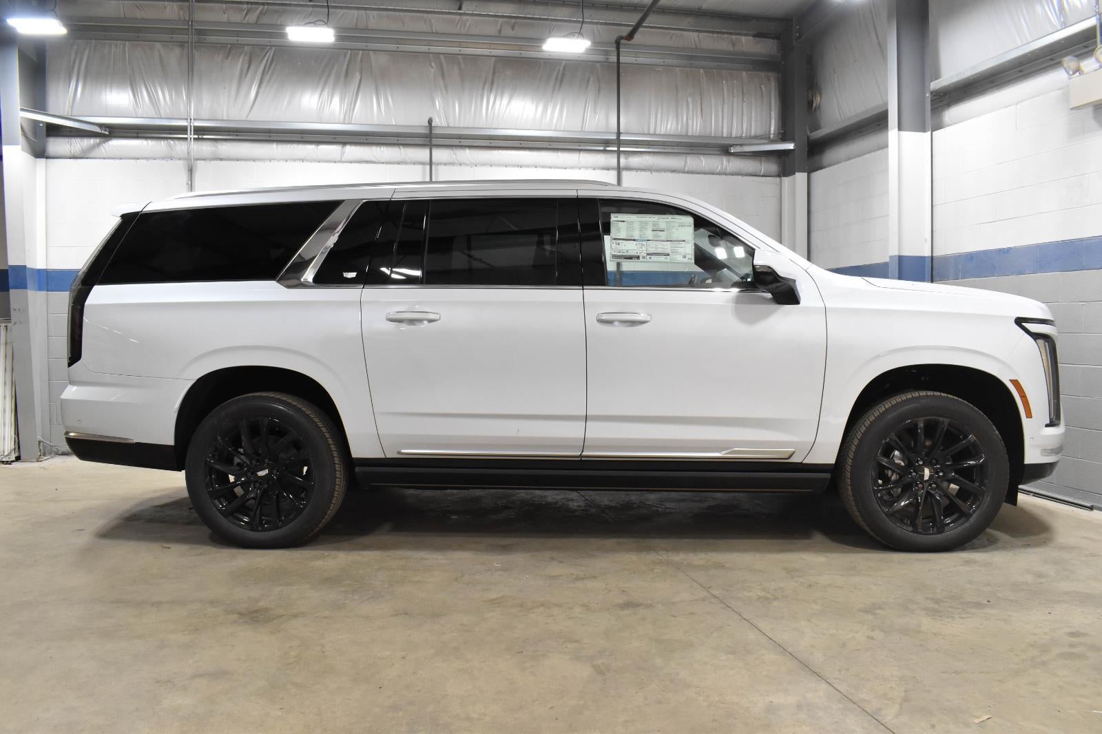 2026 Cadillac Escalade ESV Luxury