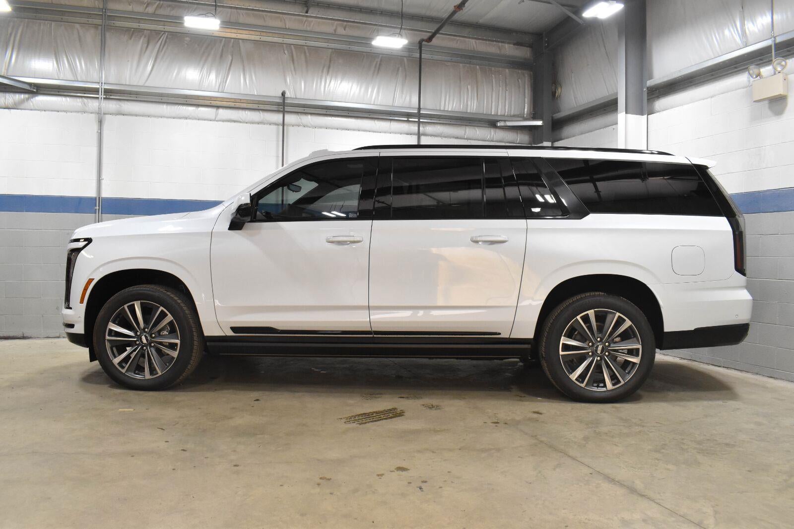 2026 Cadillac Escalade ESV Sport
