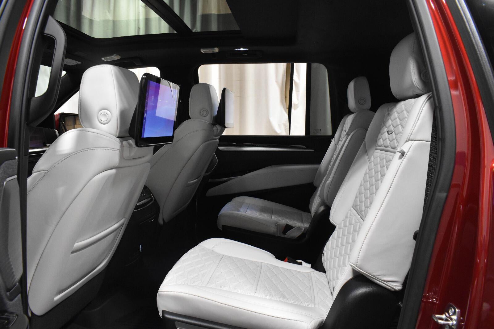 2026 Cadillac Escalade ESV Platinum Sport