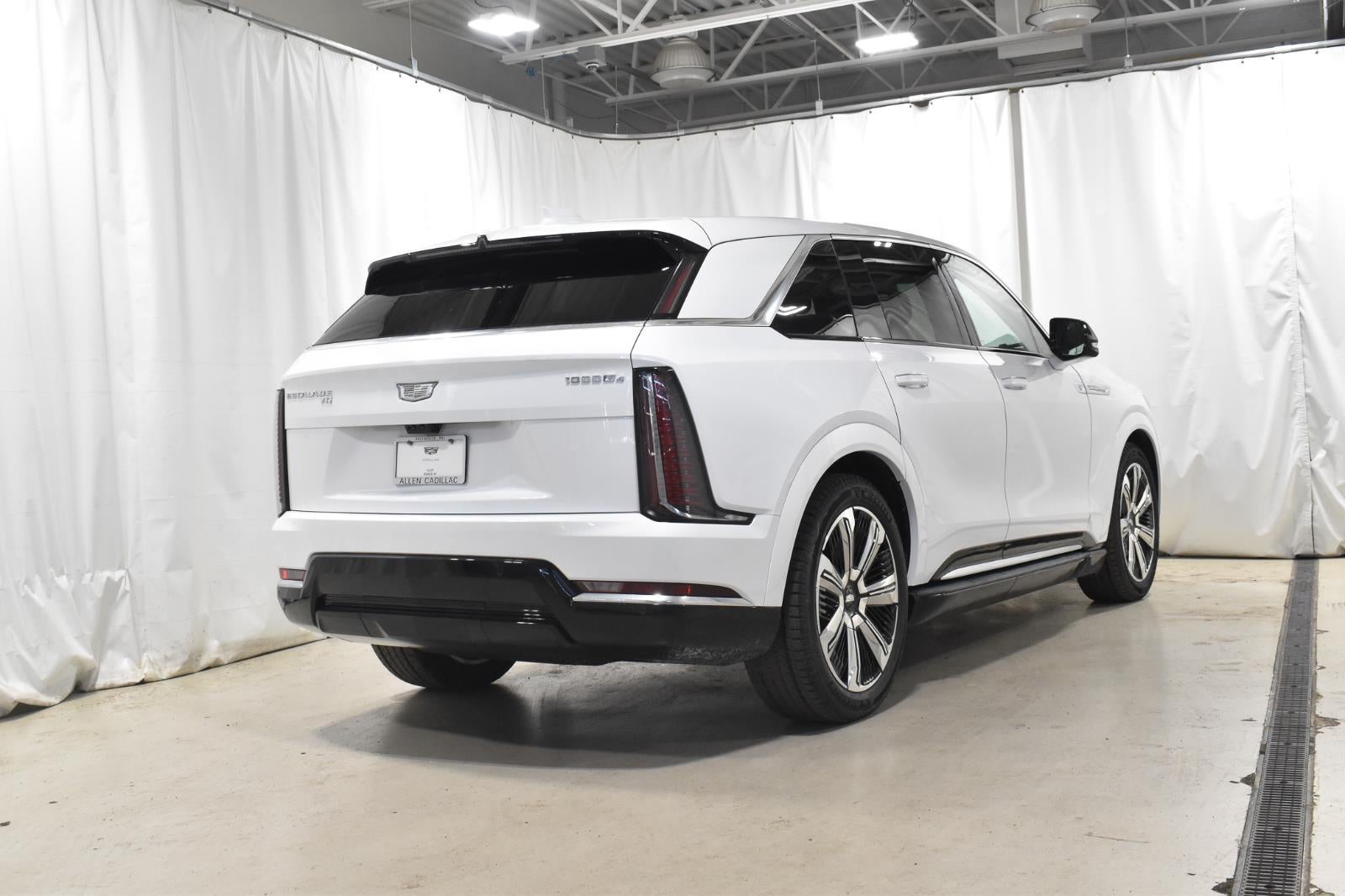 2025 Cadillac ESCALADE IQ Luxury 1