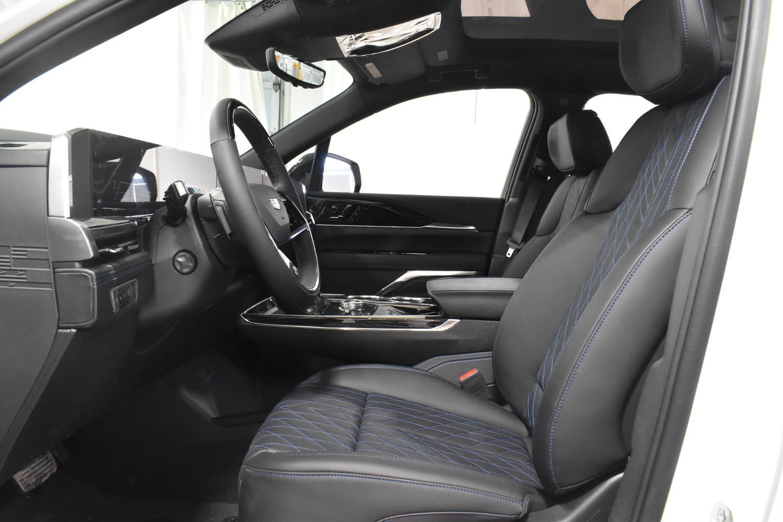 2025 Cadillac ESCALADE IQ Luxury 1