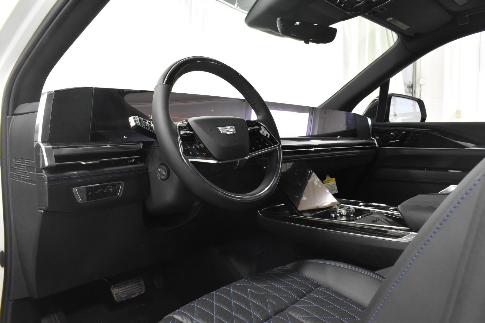 2025 Cadillac ESCALADE IQ Luxury 1