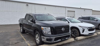 2019 Nissan TITAN SV