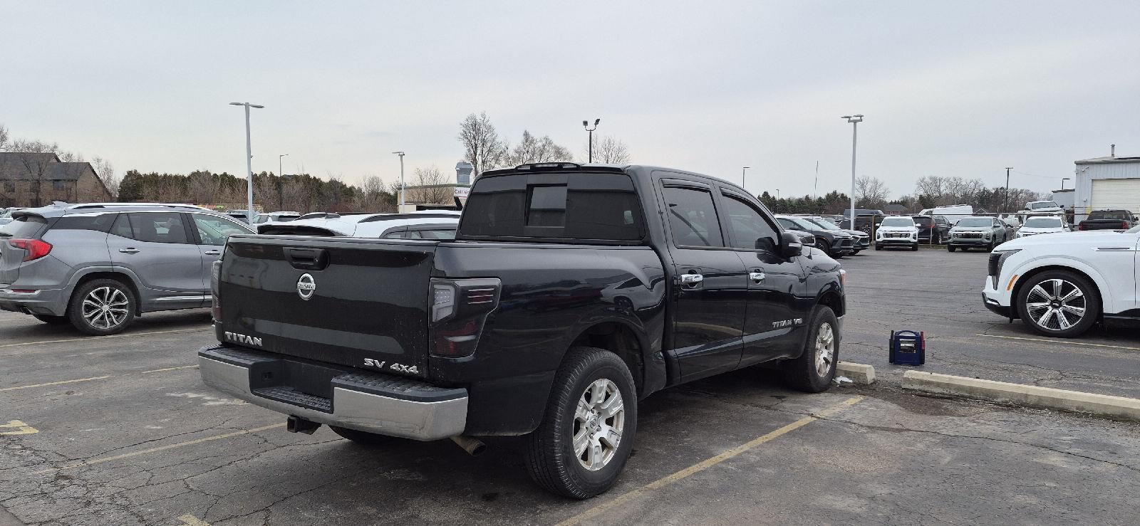 2019 Nissan TITAN SV