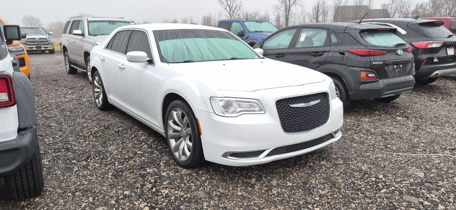 2019 Chrysler 300 Touring L