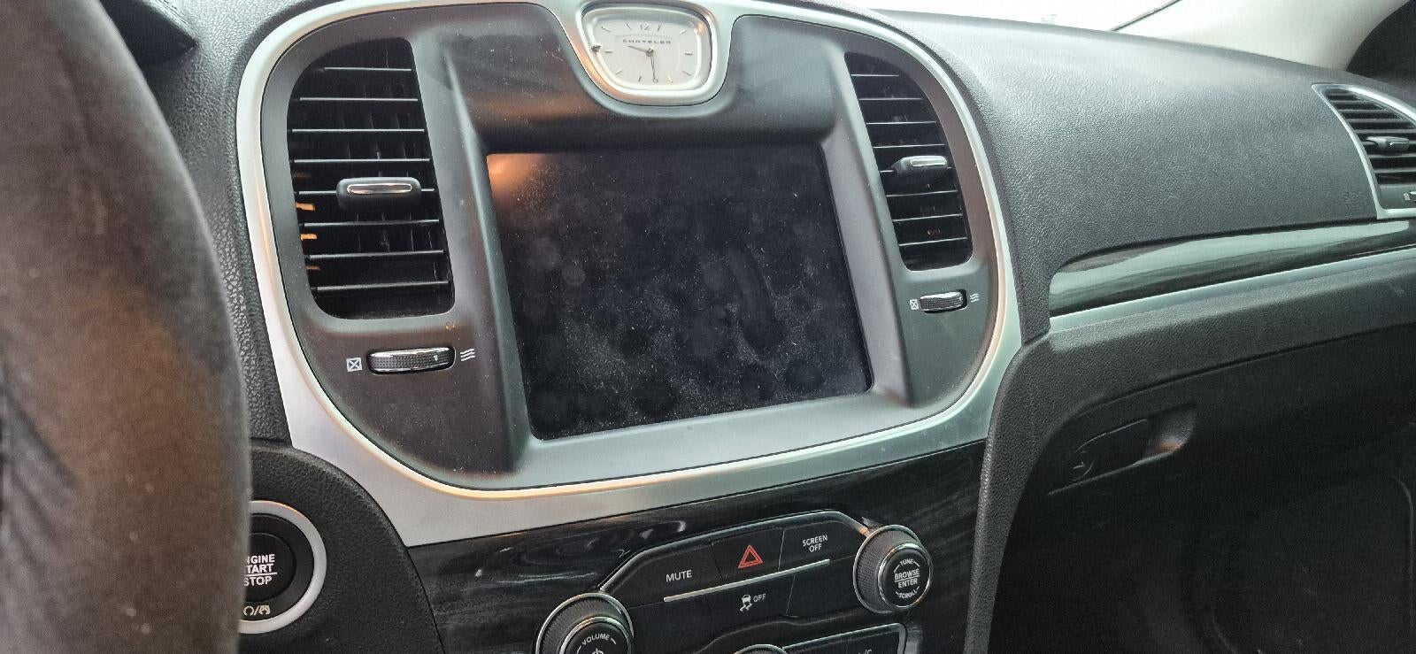 2019 Chrysler 300 Touring L