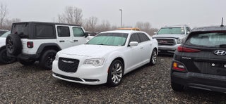 2019 Chrysler 300 Touring L