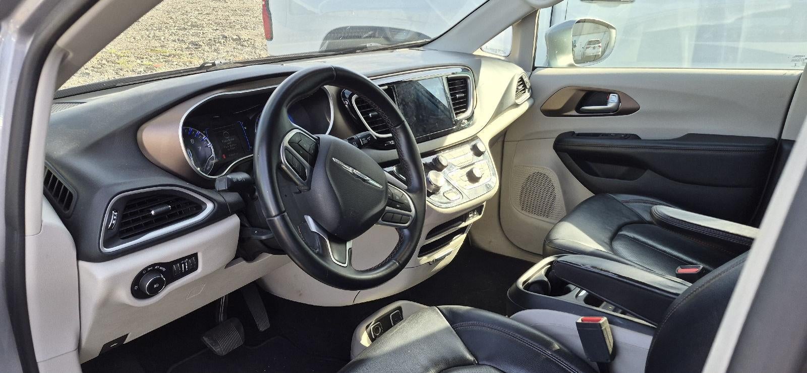 2018 Chrysler Pacifica Touring L