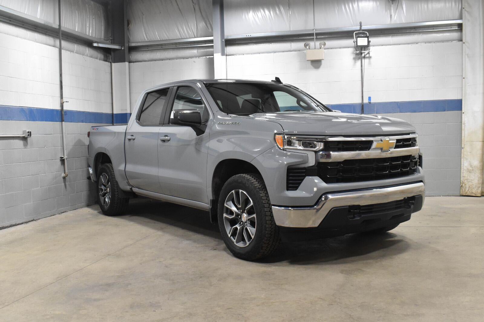 2024 Chevrolet Silverado 1500 LT (2FL)