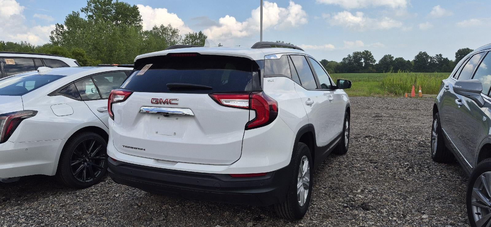 2023 GMC Terrain SLE