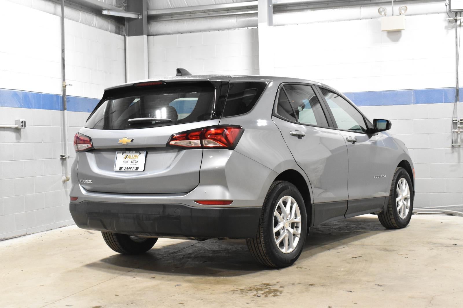 2023 Chevrolet Equinox LS