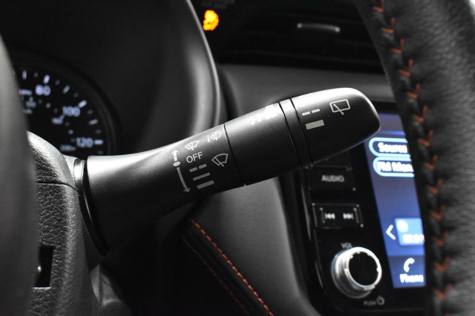 2023 Nissan Kicks SR Xtronic CVT