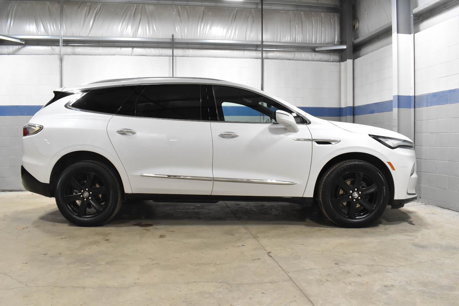 2024 Buick Enclave Essence