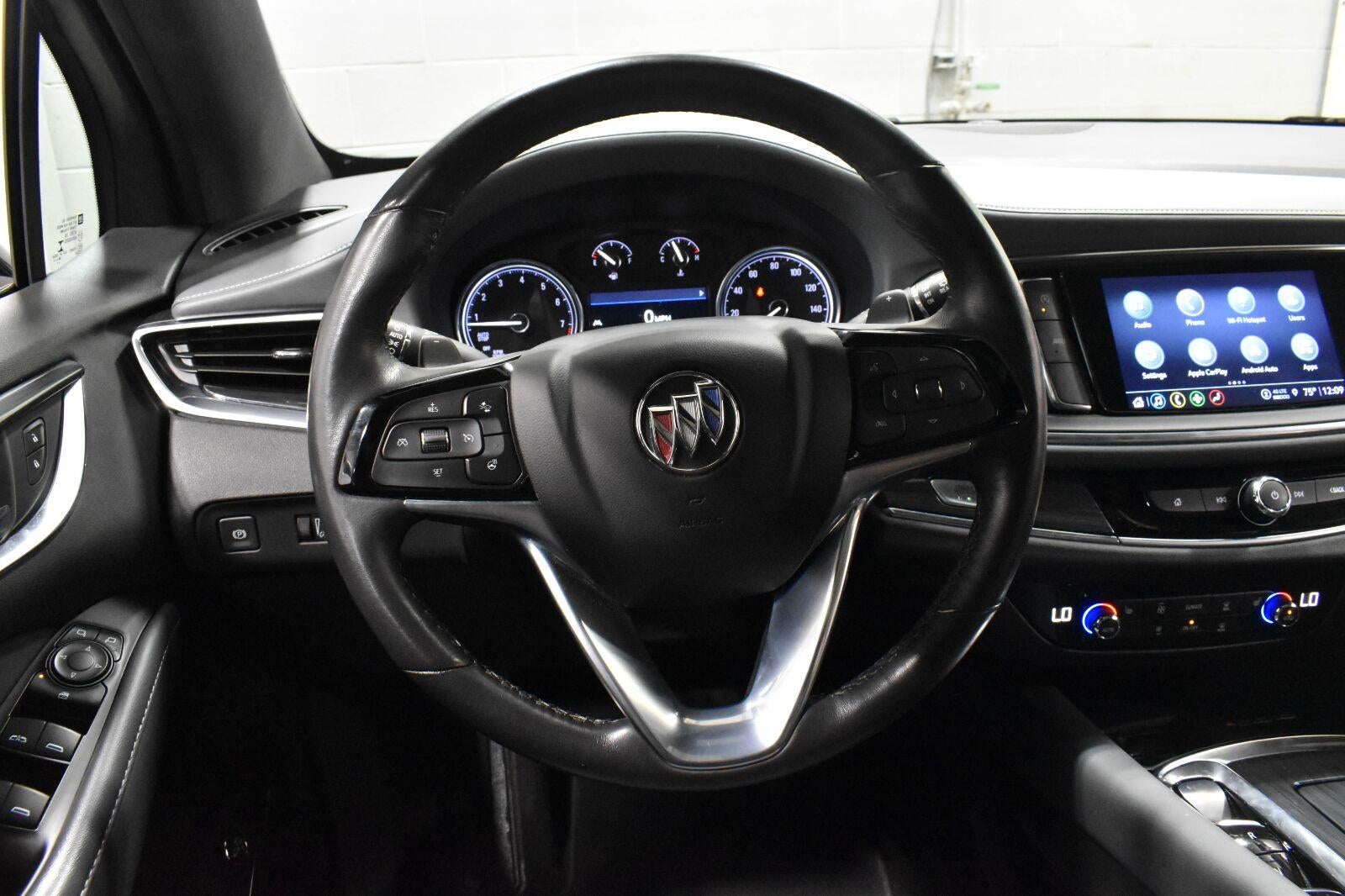 2023 Buick Enclave Essence