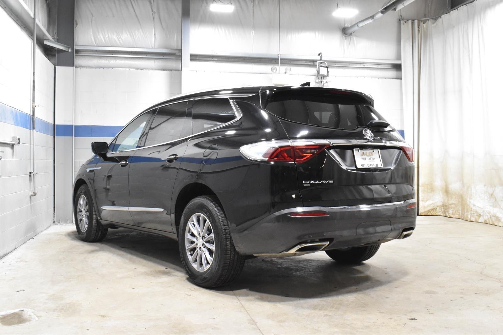 2022 Buick Enclave Essence