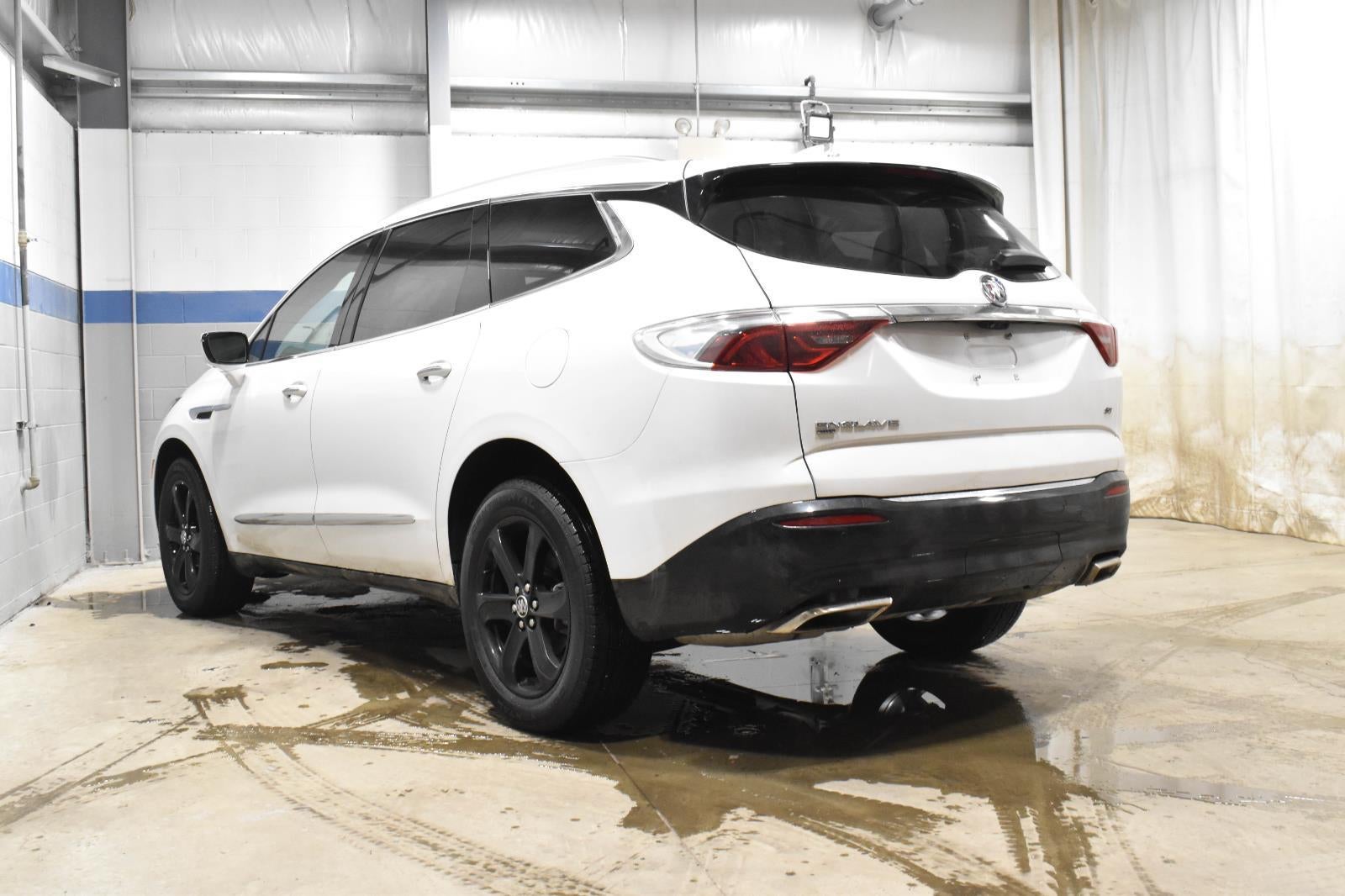 2023 Buick Enclave Essence