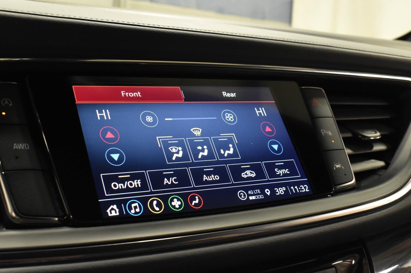 2023 Buick Enclave Essence