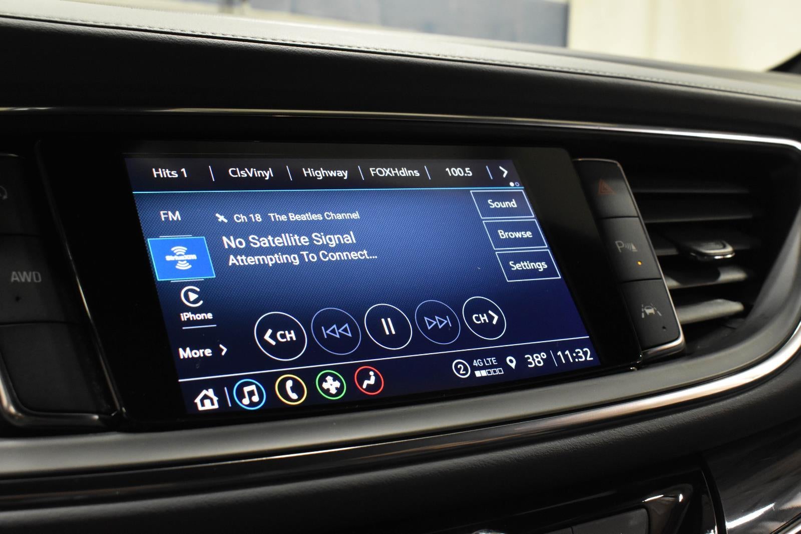 2023 Buick Enclave Essence