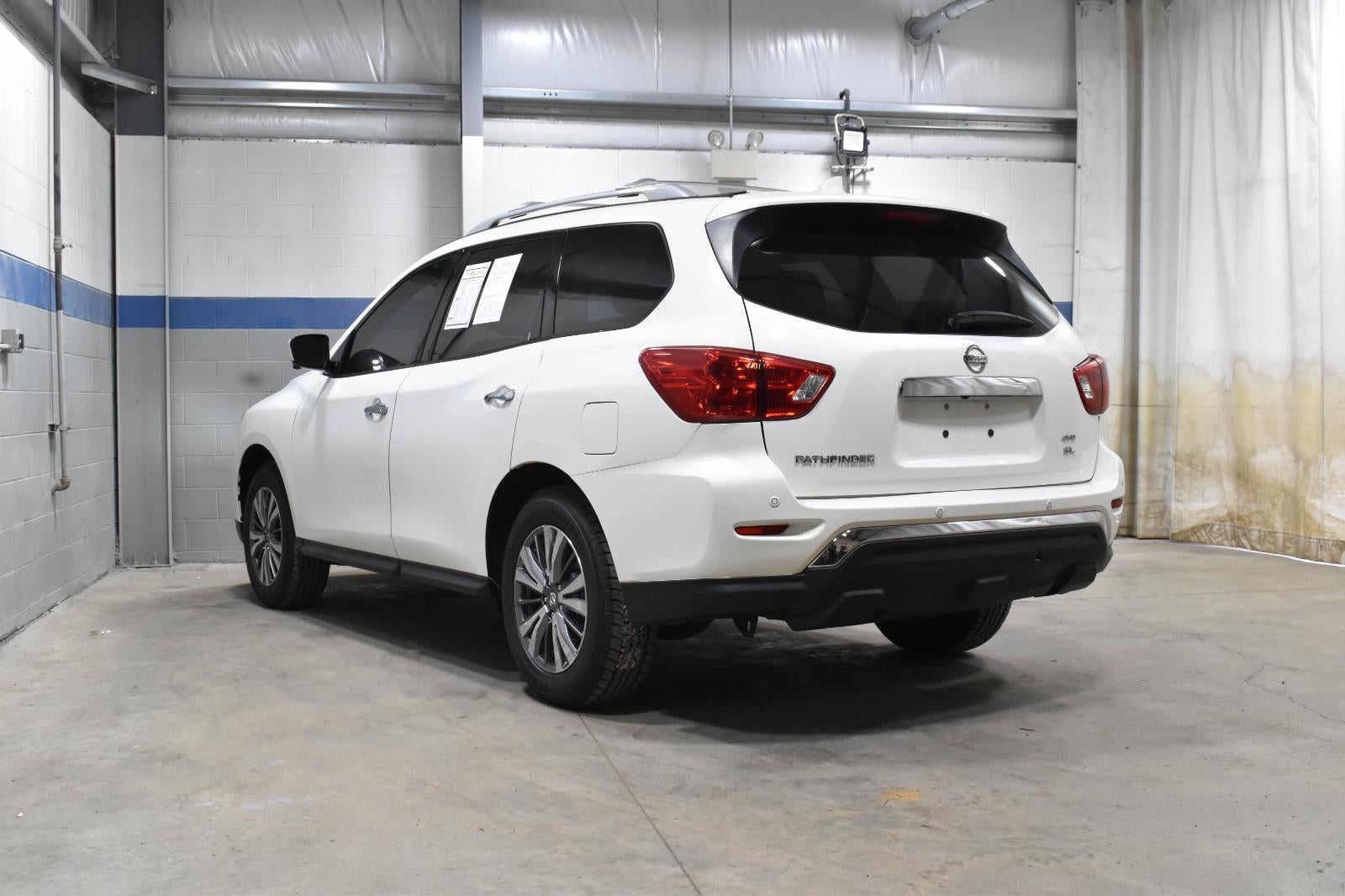 2019 Nissan Pathfinder SL