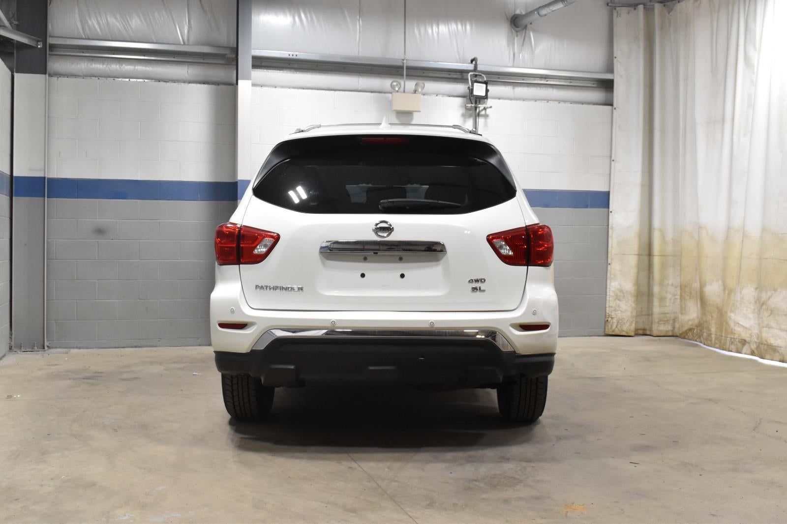 2019 Nissan Pathfinder SL