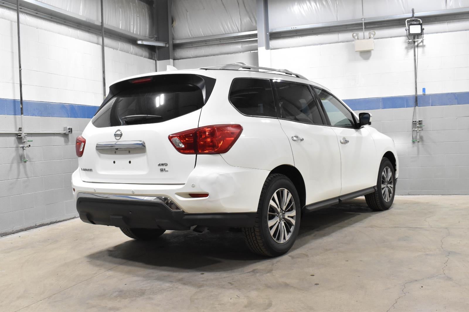 2019 Nissan Pathfinder SL