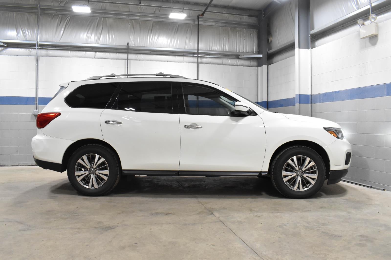 2019 Nissan Pathfinder SL