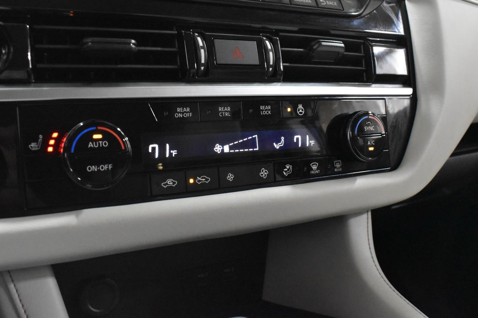 2022 Nissan Pathfinder SL 4WD