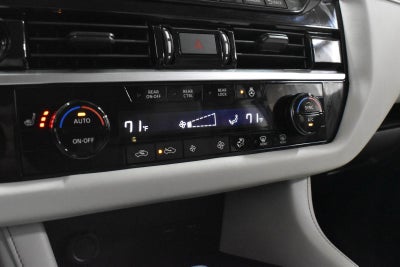 2022 Nissan Pathfinder SL 4WD