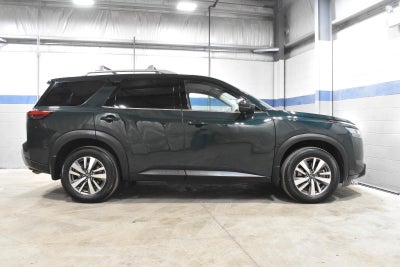 2022 Nissan Pathfinder SL 4WD
