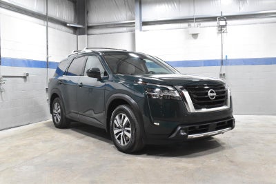 2022 Nissan Pathfinder SL 4WD