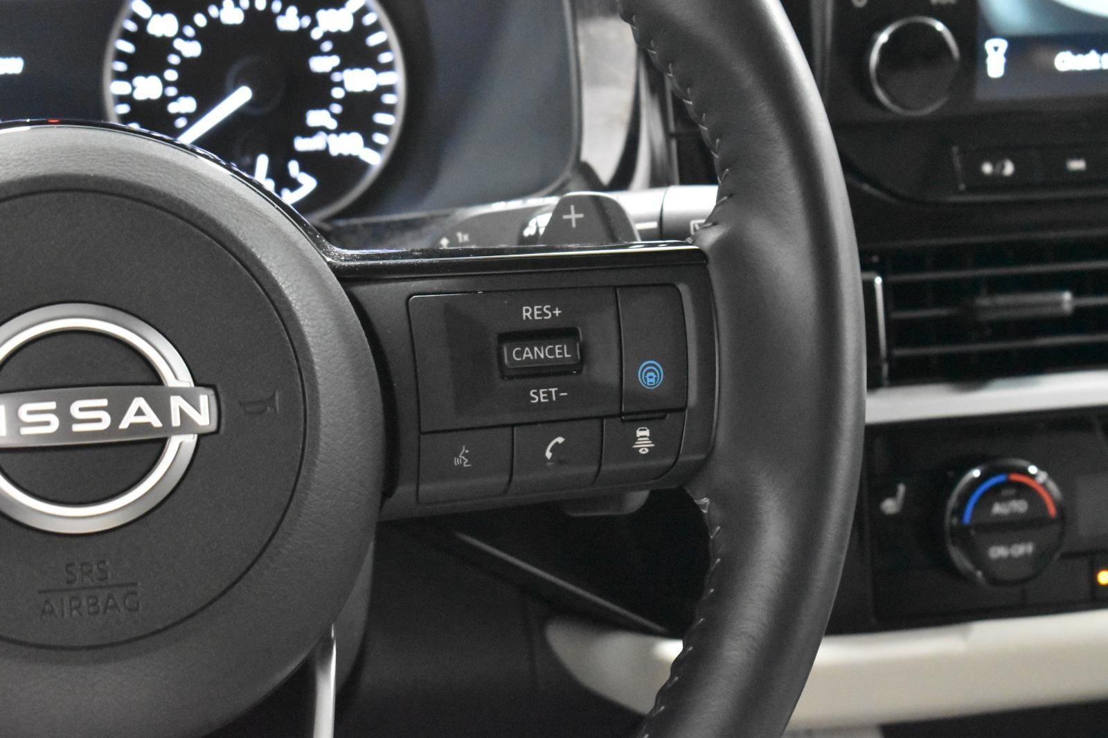 2022 Nissan Pathfinder SL 4WD