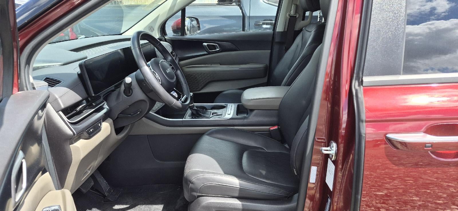 2025 Kia Carnival LXS