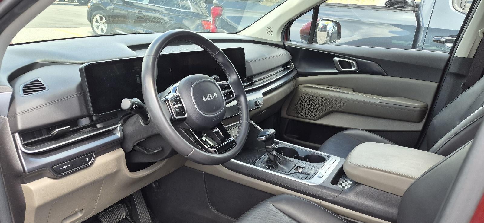 2025 Kia Carnival LXS