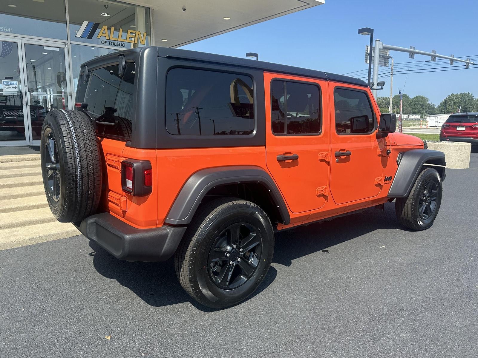 2023 Jeep Wrangler Sport Altitude