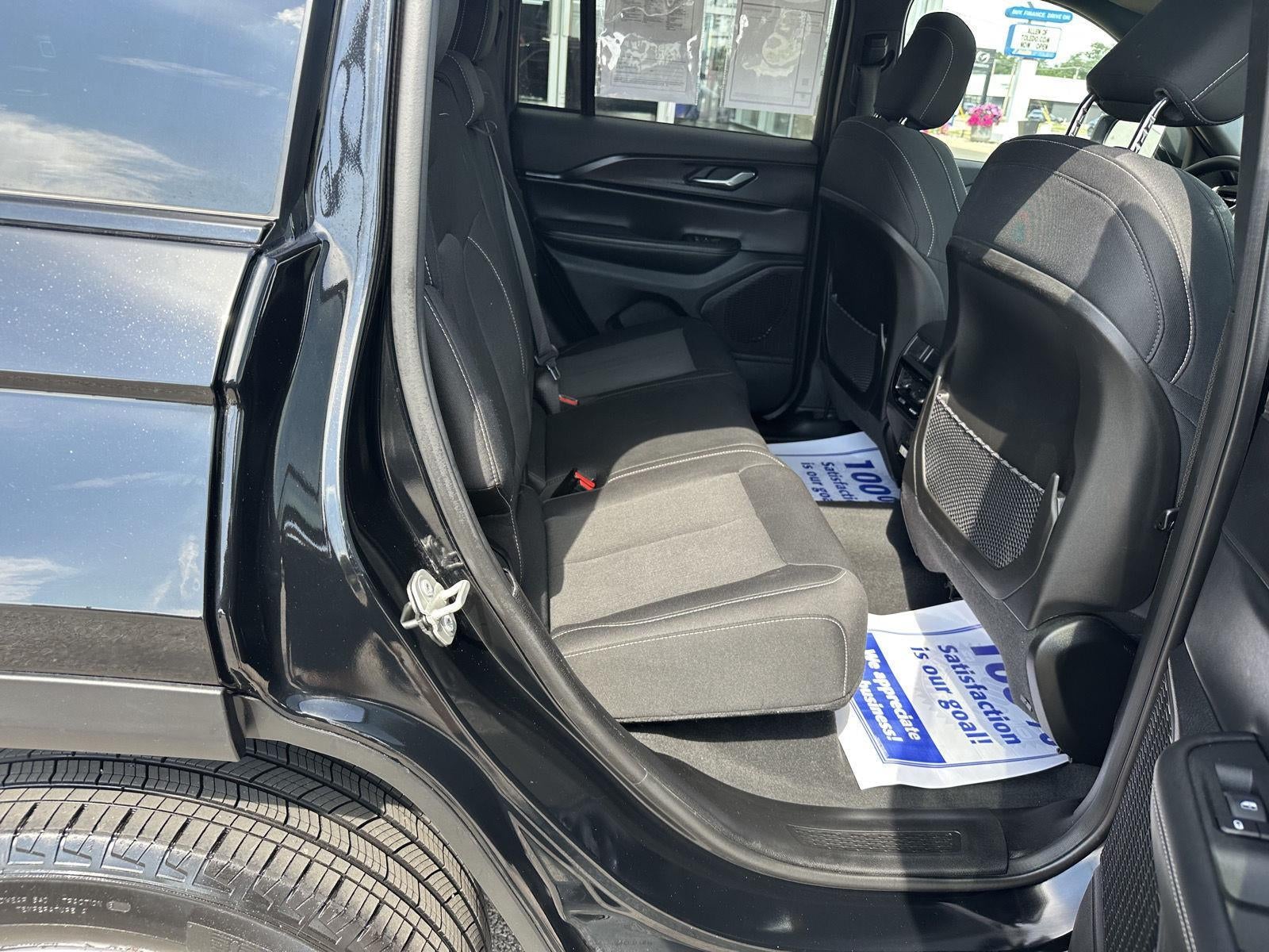 2024 Jeep Grand Cherokee Laredo X