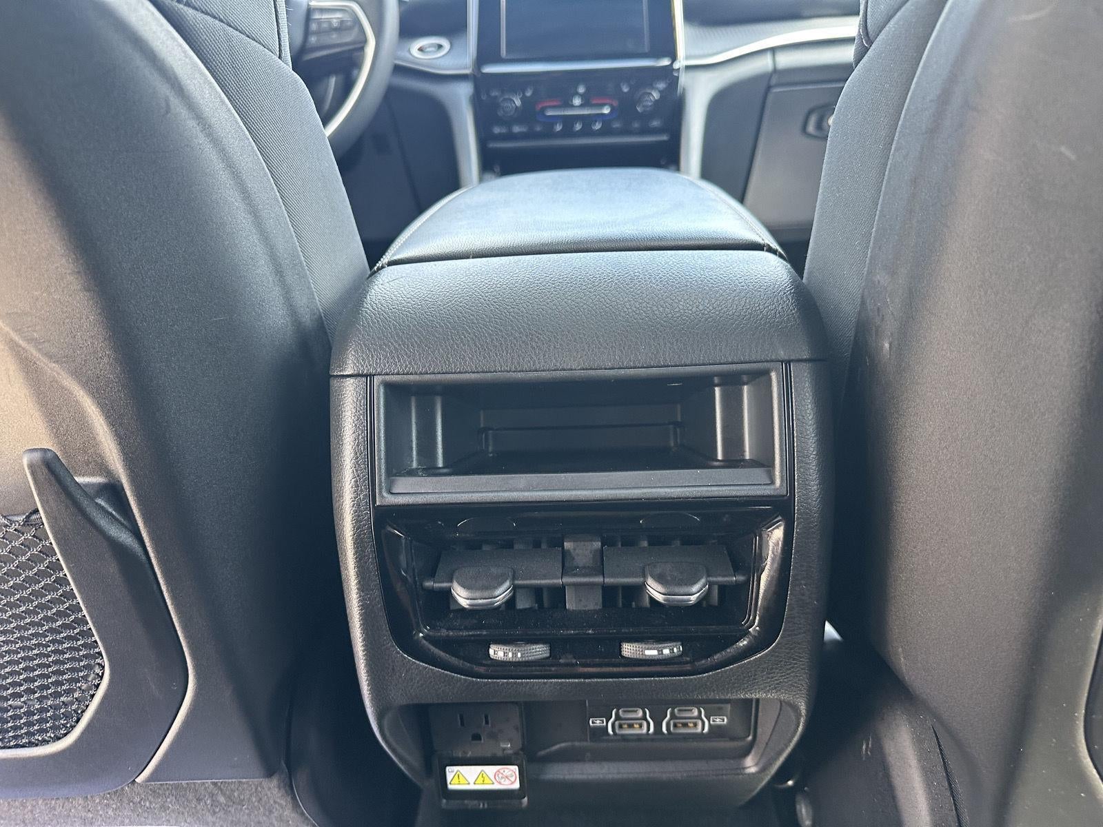 2024 Jeep Grand Cherokee Laredo X